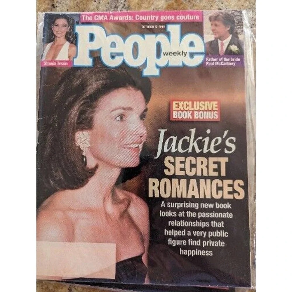 People Weekly Jackie Kennedy Onassis's Secret October 12, 1998 Plus 2 Free - Picture 2 of 4